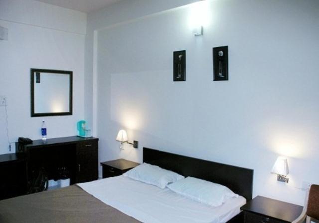 Maple Inn Budget Hotel Bengalúr Pokoj fotografie